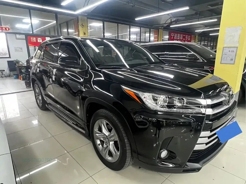TOYOTA HIGHLANDER