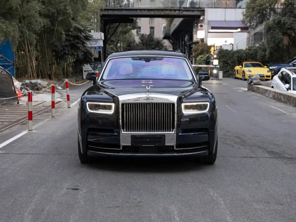ROLLS ROYCE PHANTOM