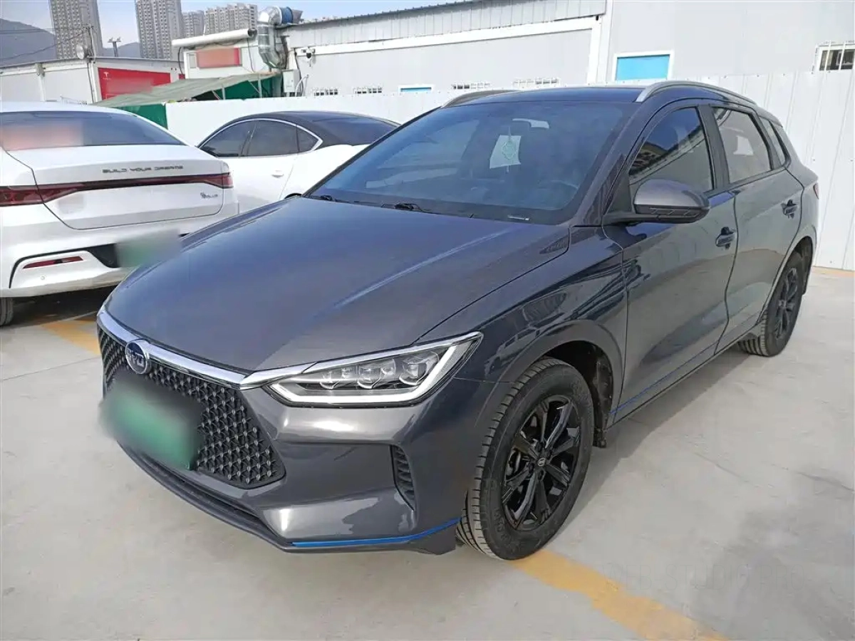 BYD E2