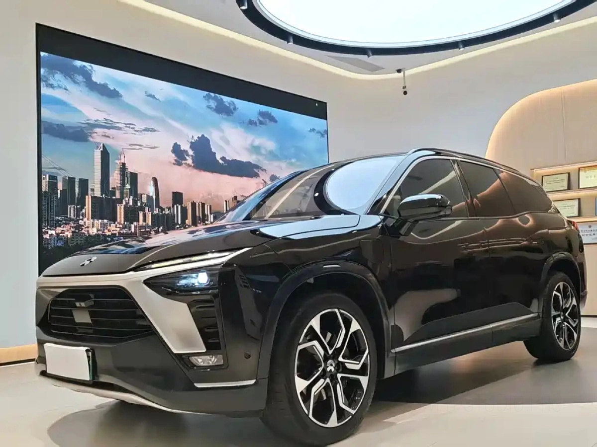 NIO ES8