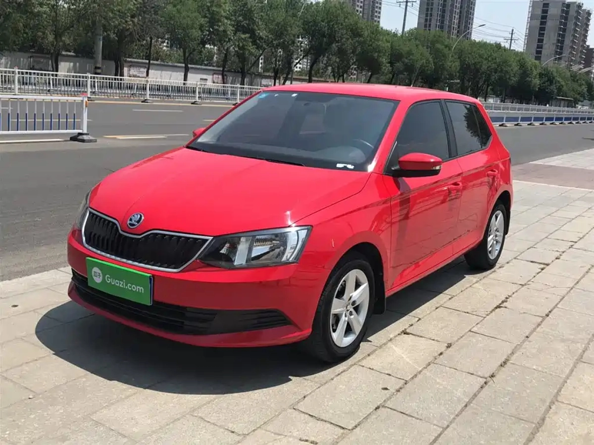 SKODA FABIA  2020