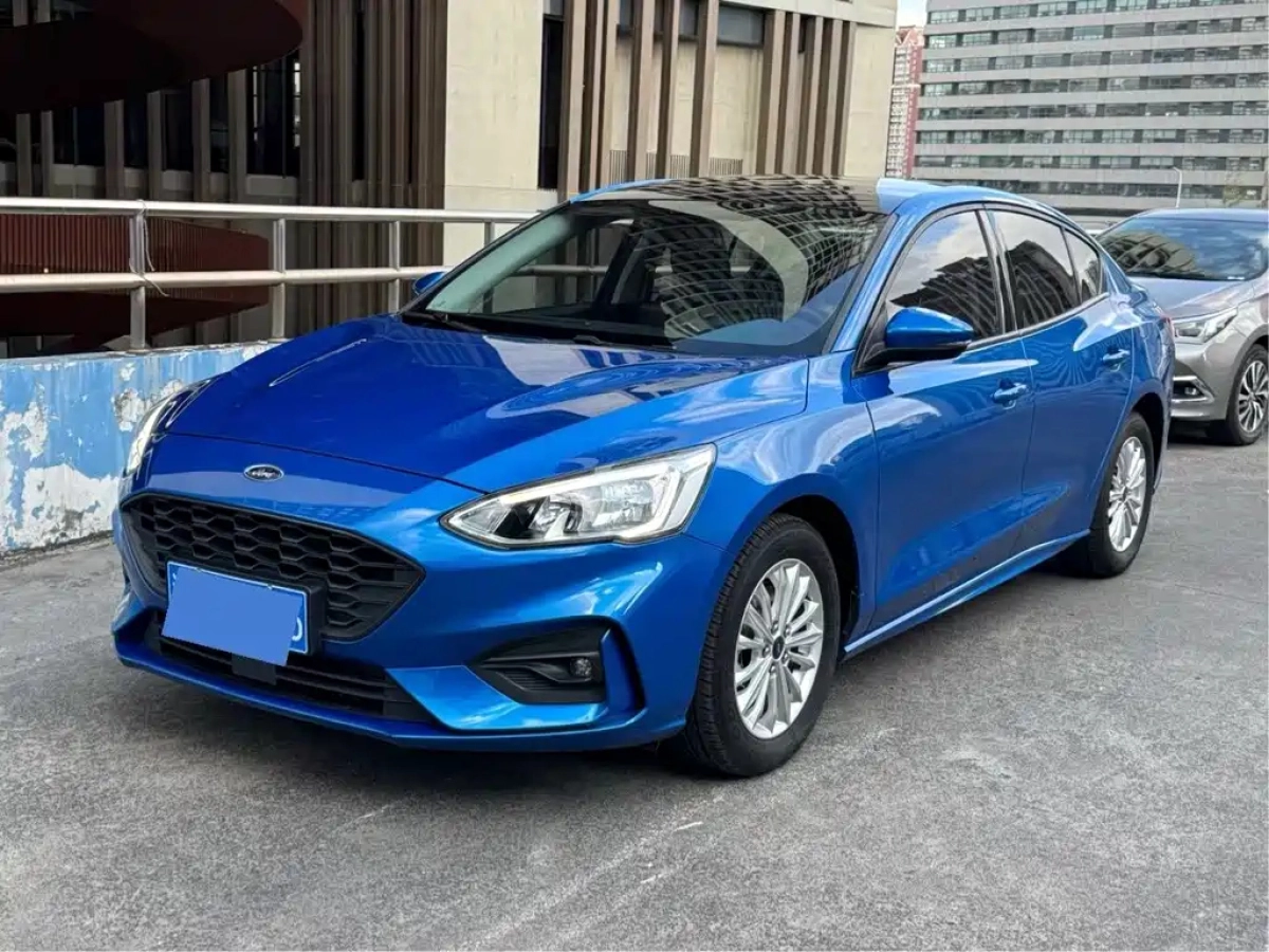 FORD FOCUS  2021