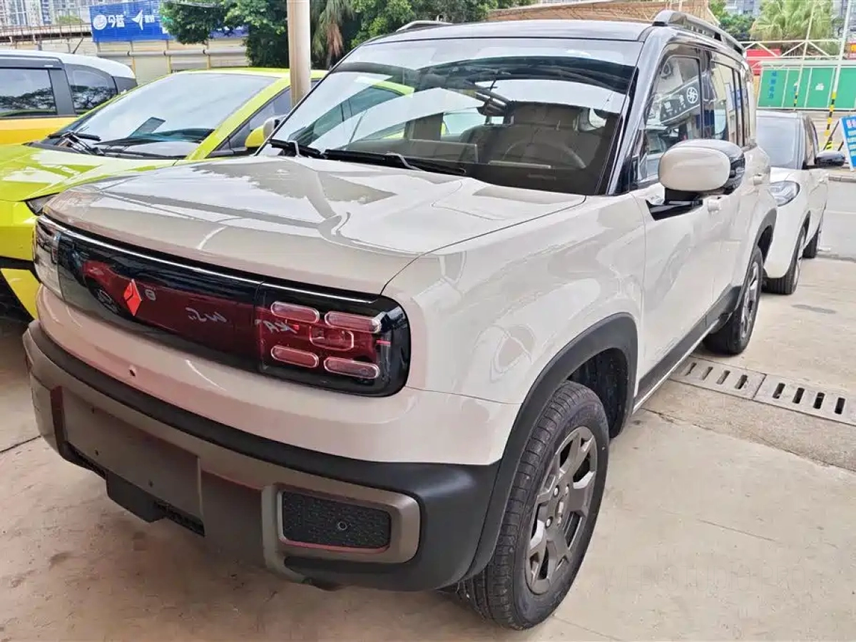 BAOJUN YUEYE PLUS  2025