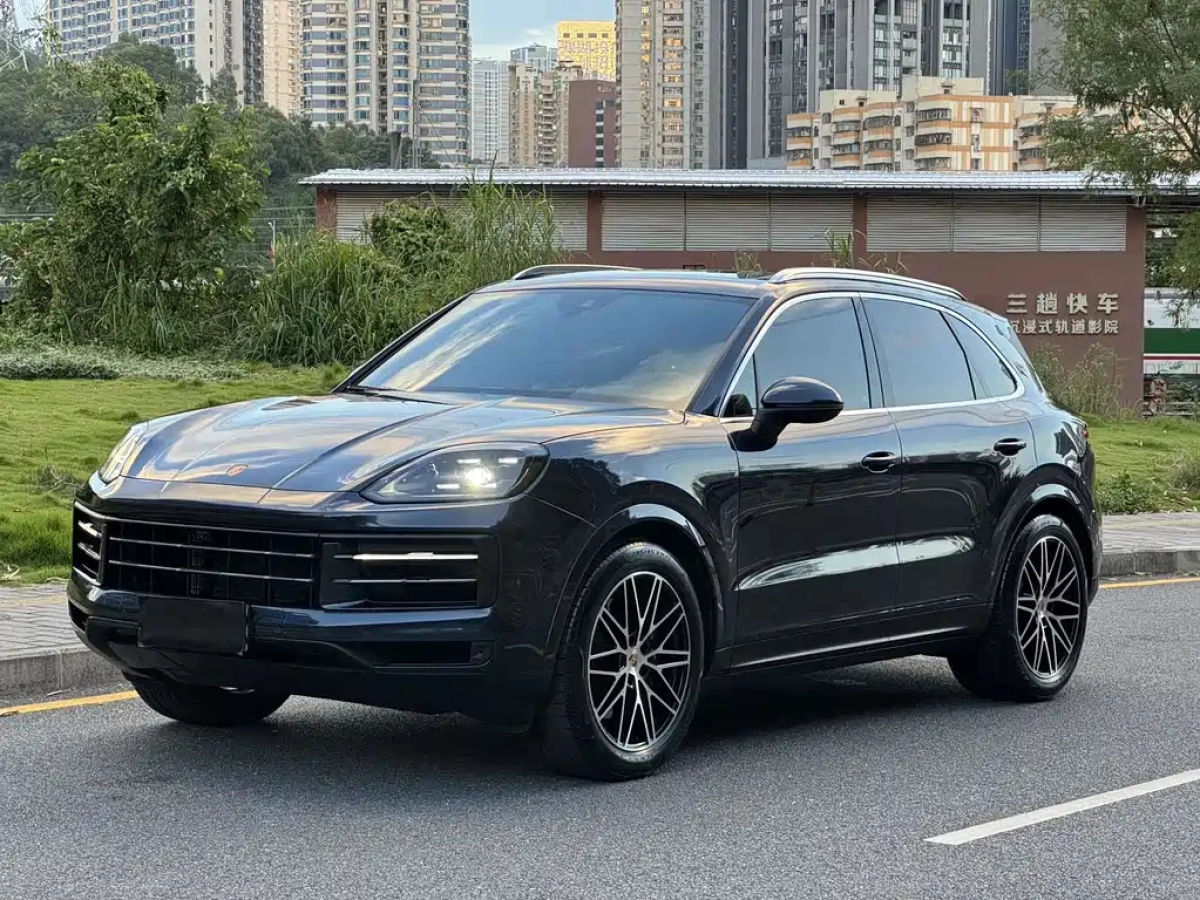 PORSCHE CAYENNE