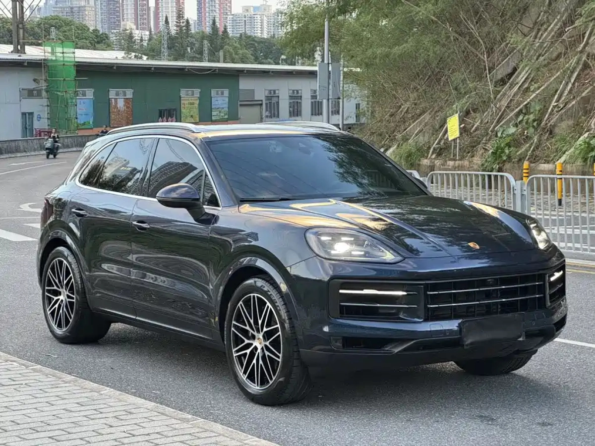 PORSCHE CAYENNE