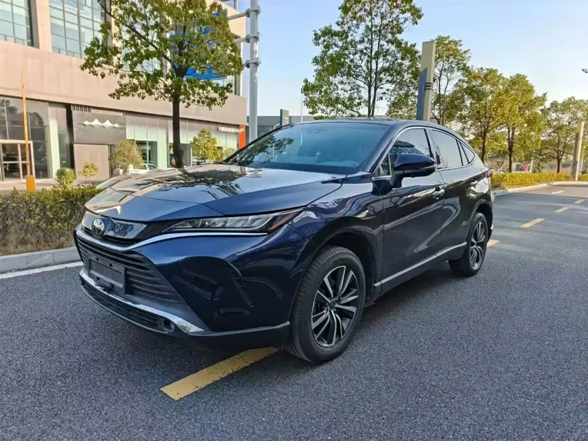 TOYOTA HARRIER  2022