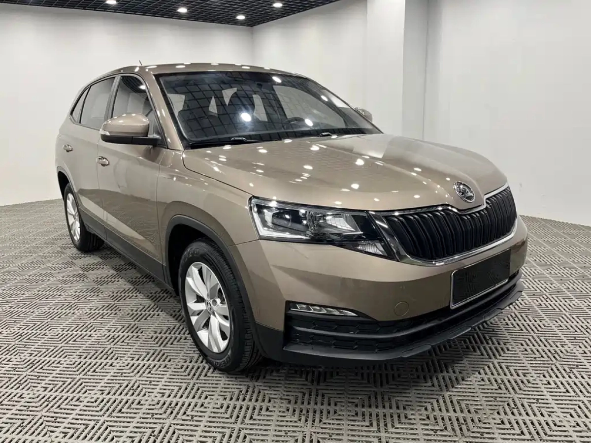 SKODA KAMIQ  2021
