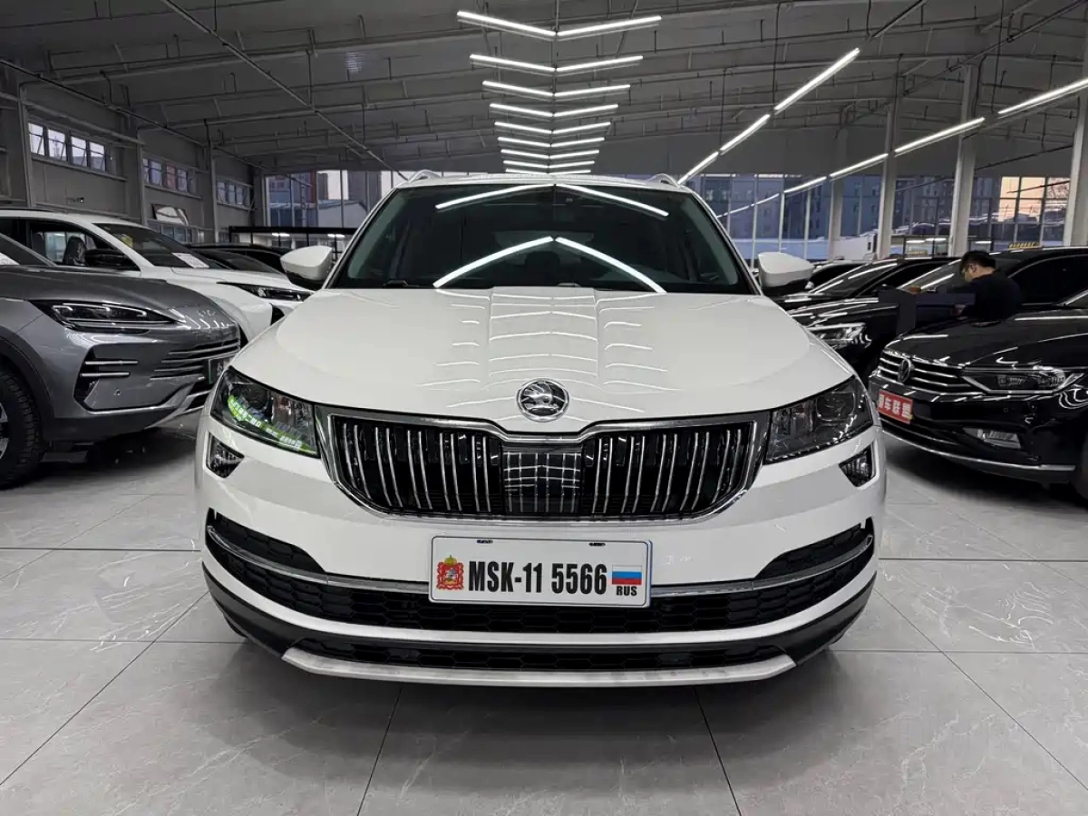 SKODA KAROQ
