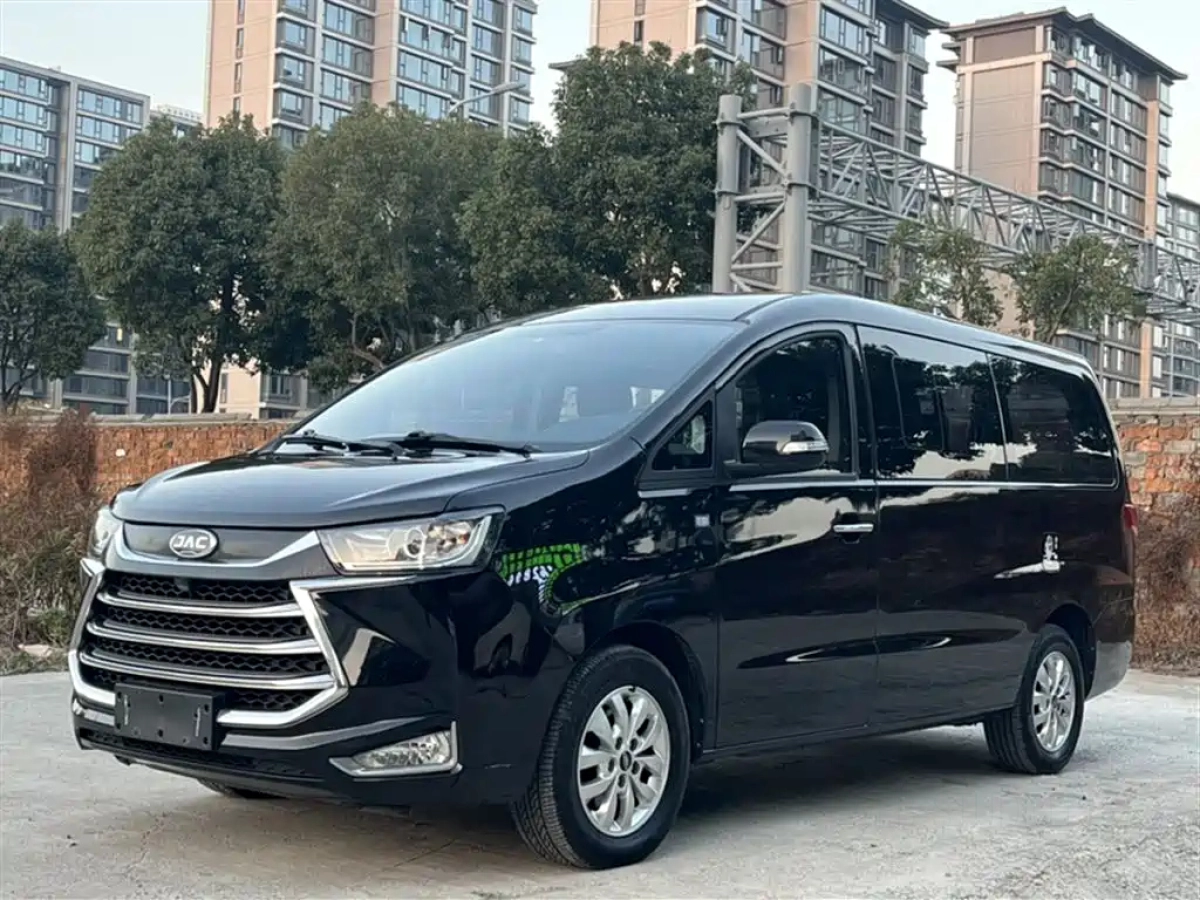 JAC REFINE REFINE M4