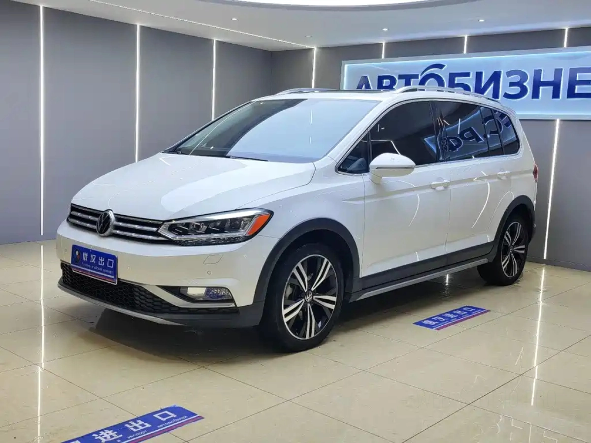 VOLKSWAGEN TOURAN  2022