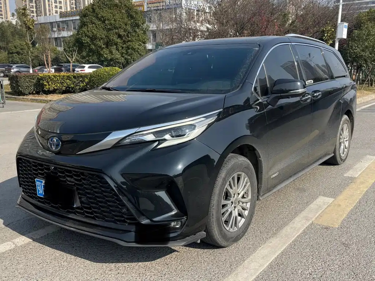 TOYOTA SIENNA