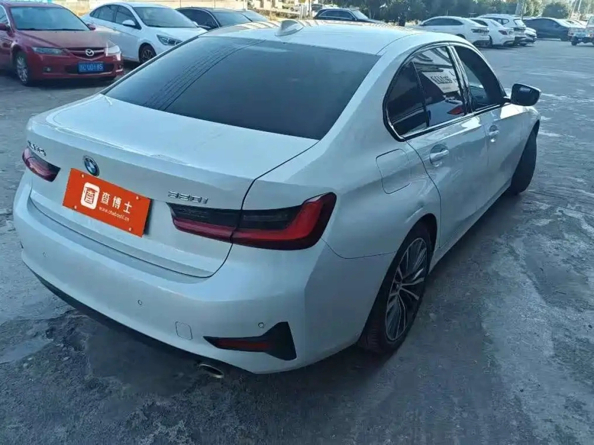 BMW 3 SERIES