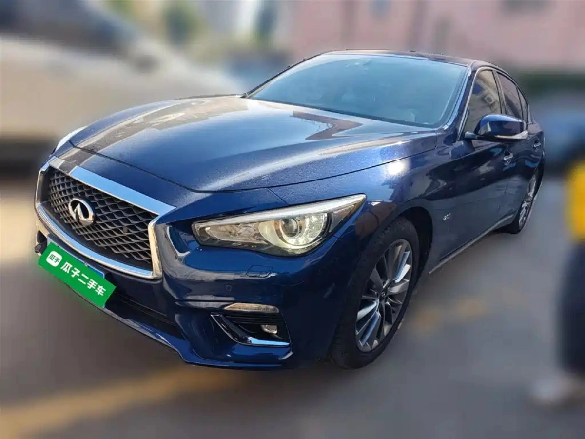 INFINITI Q50L