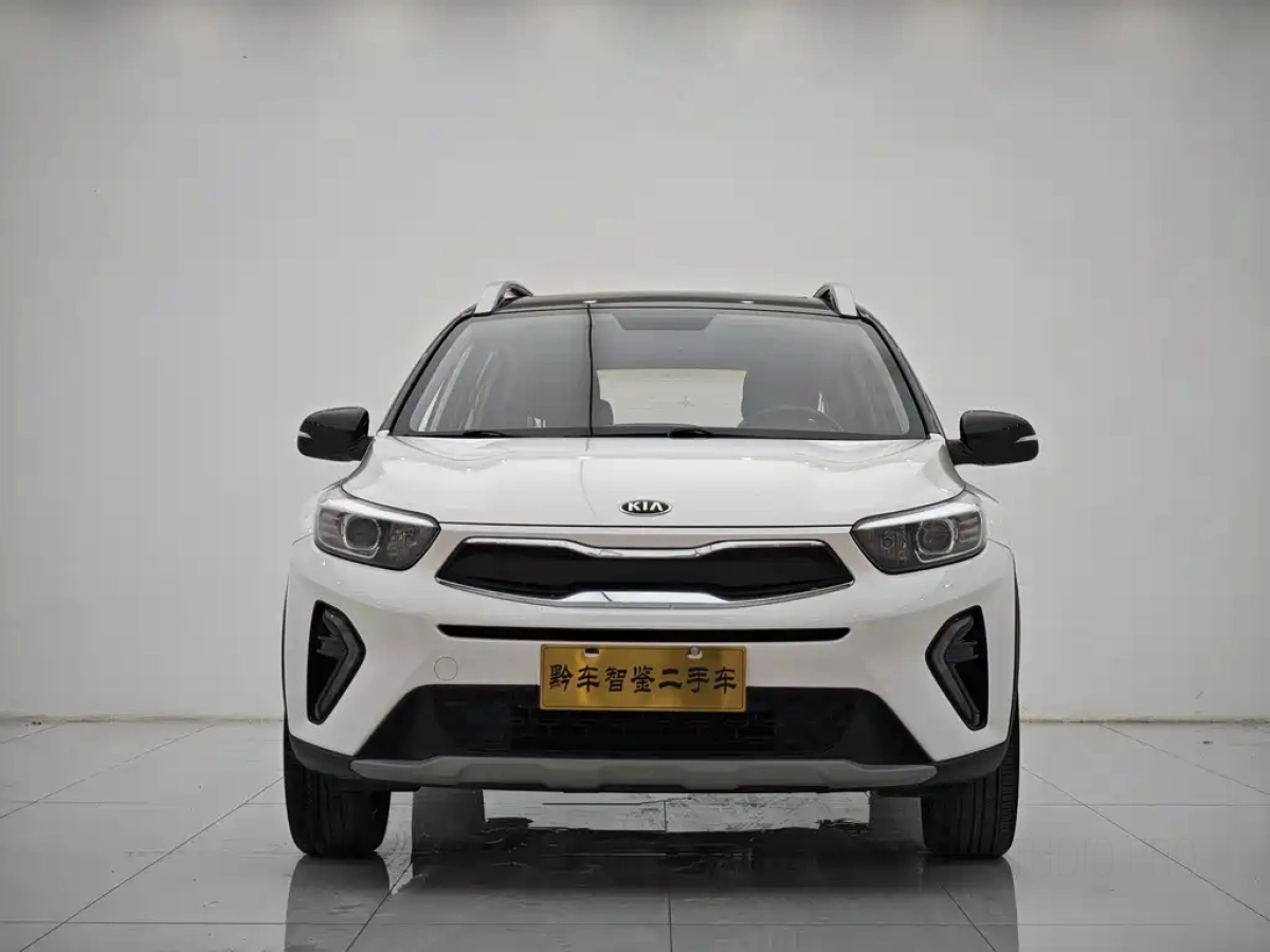 KIA KX1