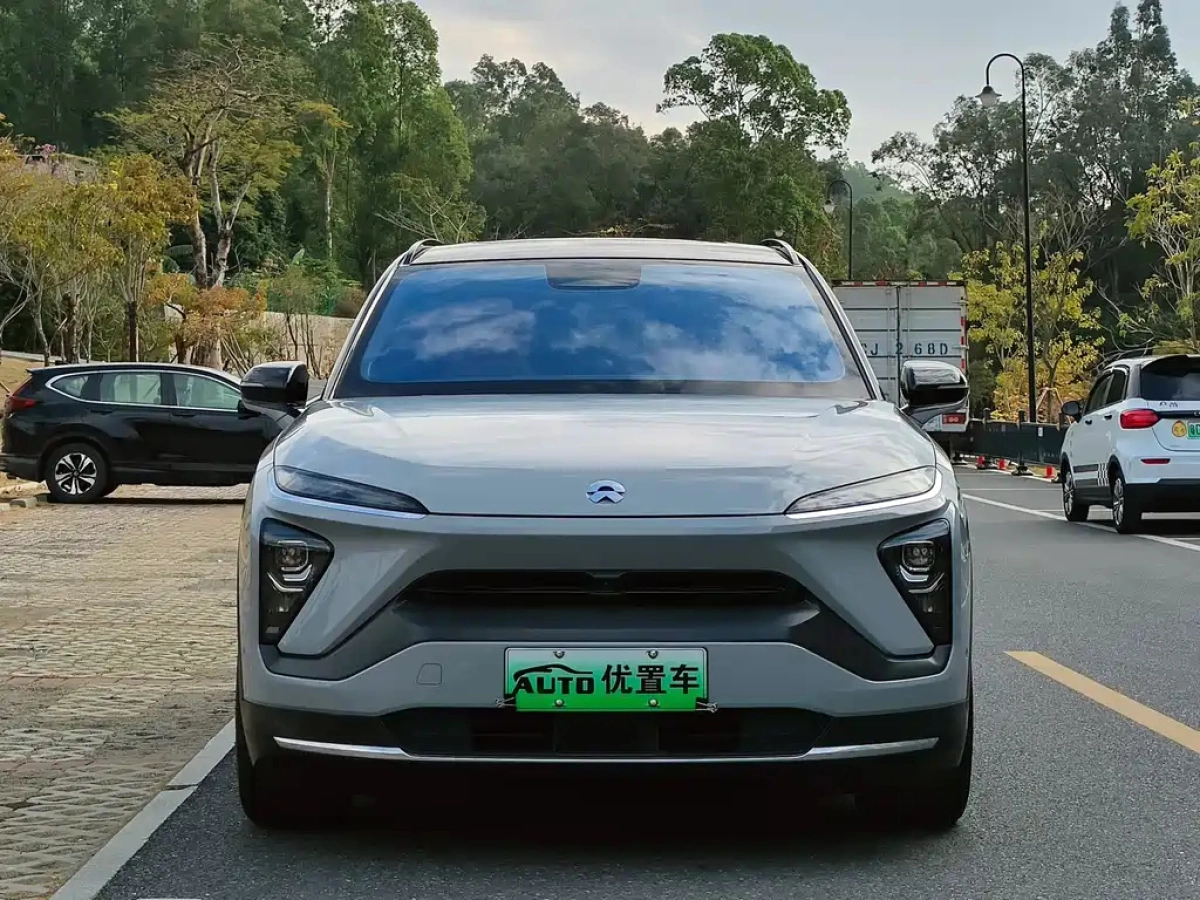 NIO ES6
