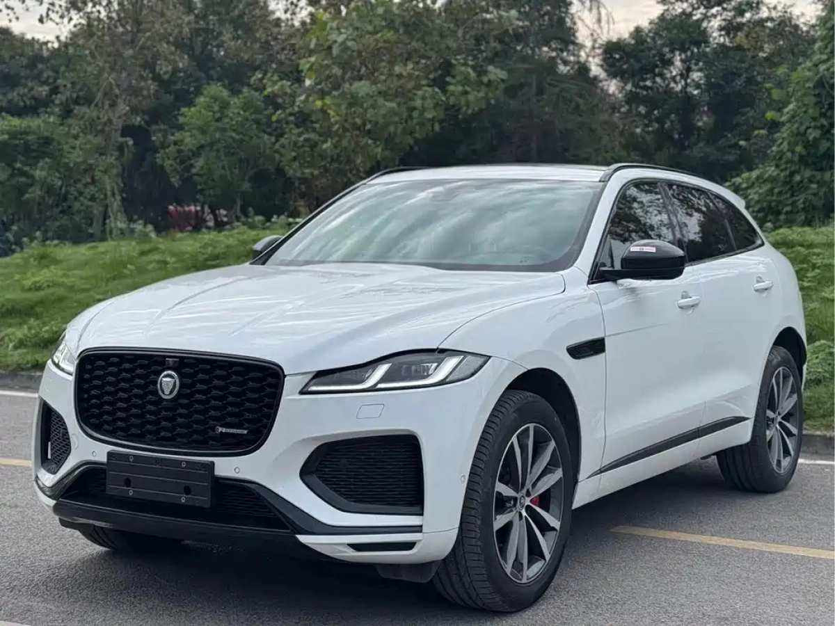 JAGUAR F-PACE