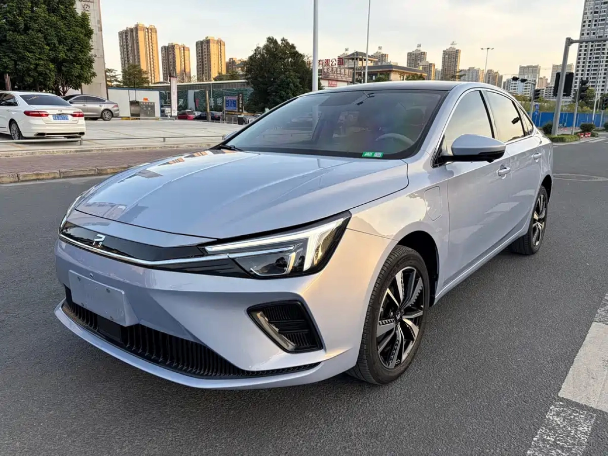 RISING AUTO ER6  2021