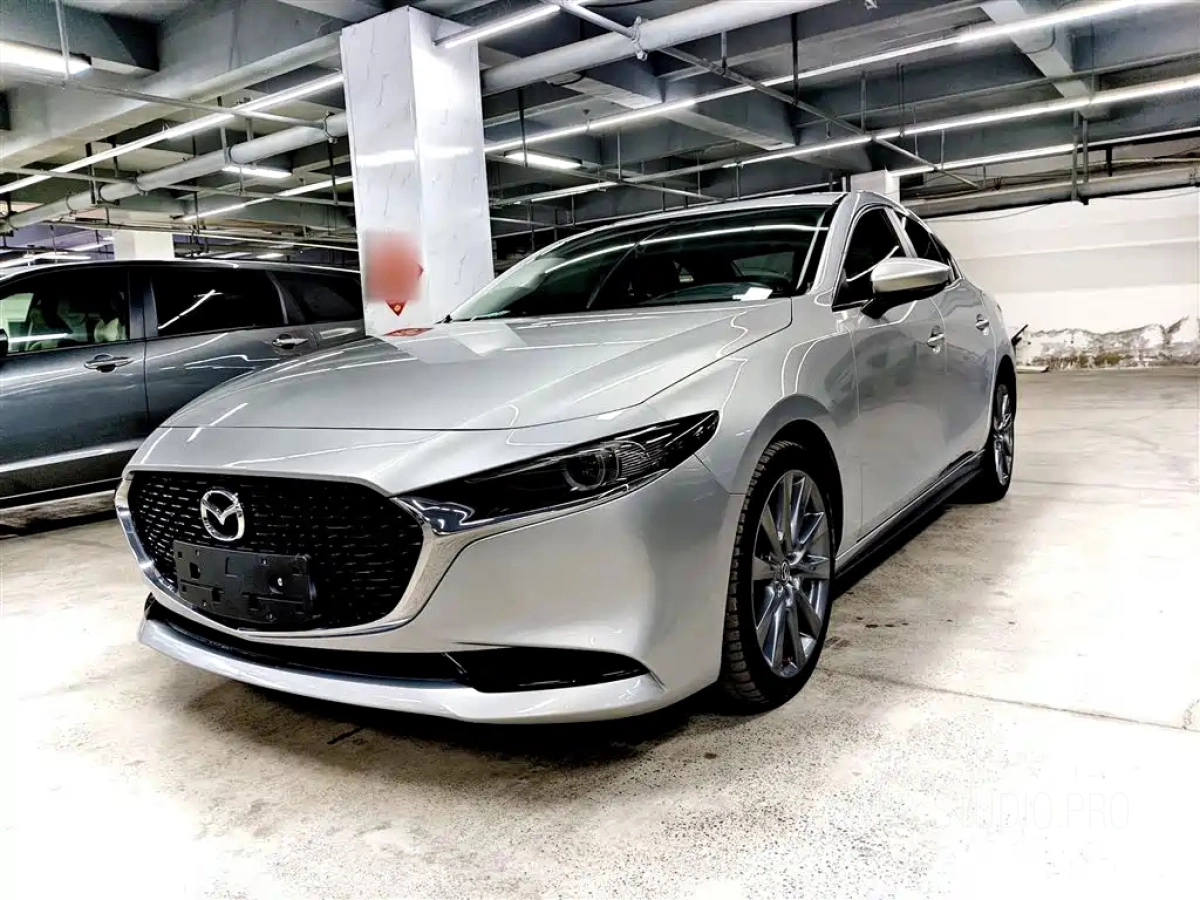 MAZDA 3 AXELA