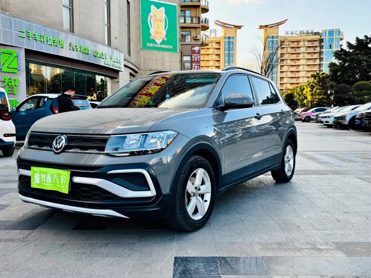 VOLKSWAGEN T-CROSS