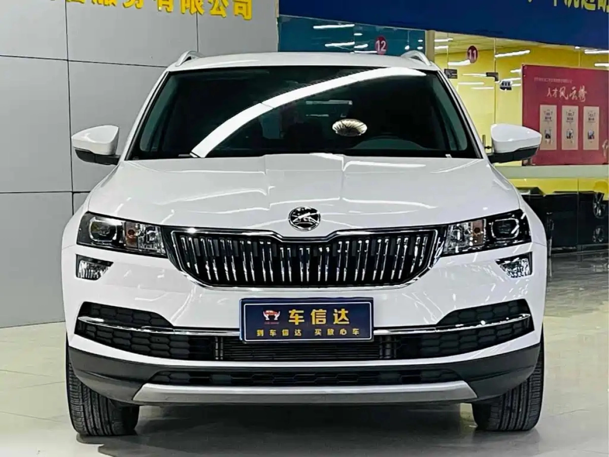 SKODA KAROQ