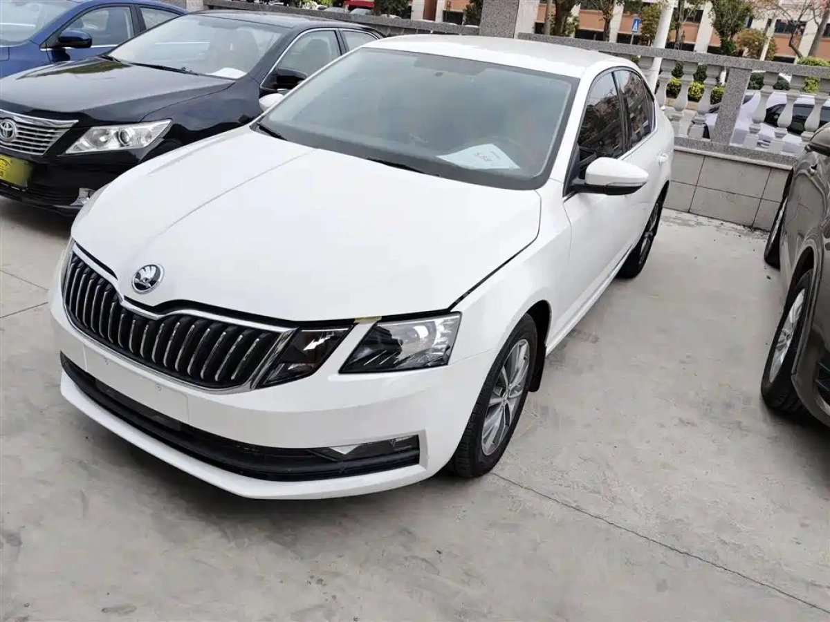 SKODA OCTAVIA