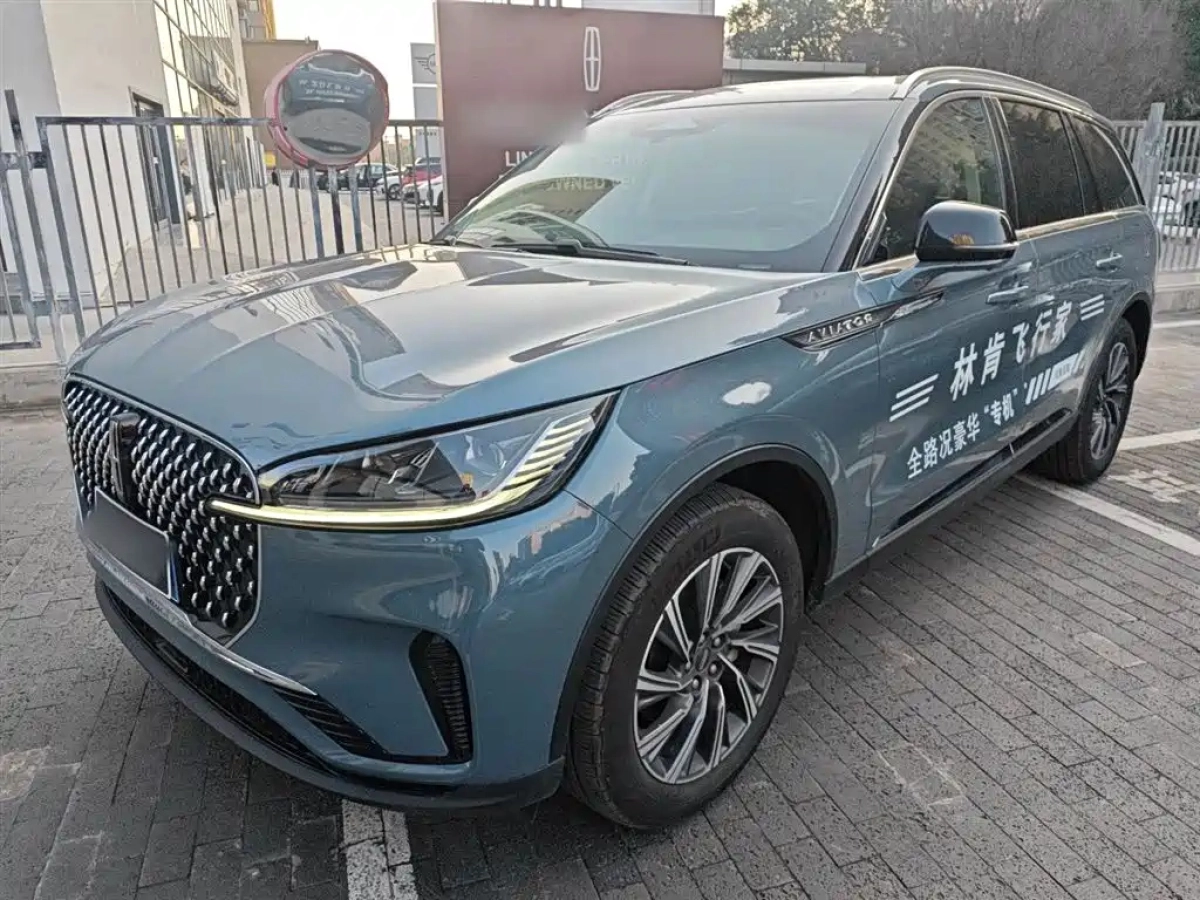 LINCOLN AVIATOR  2025