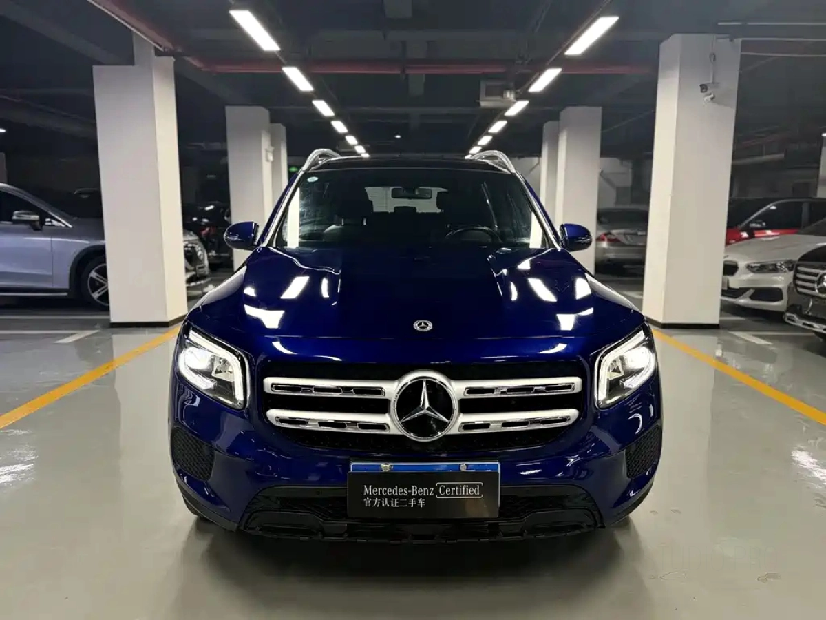 MERCEDES-BENZ GLB