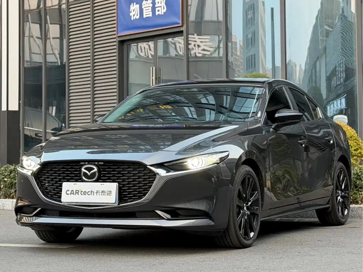MAZDA 3 AXELA