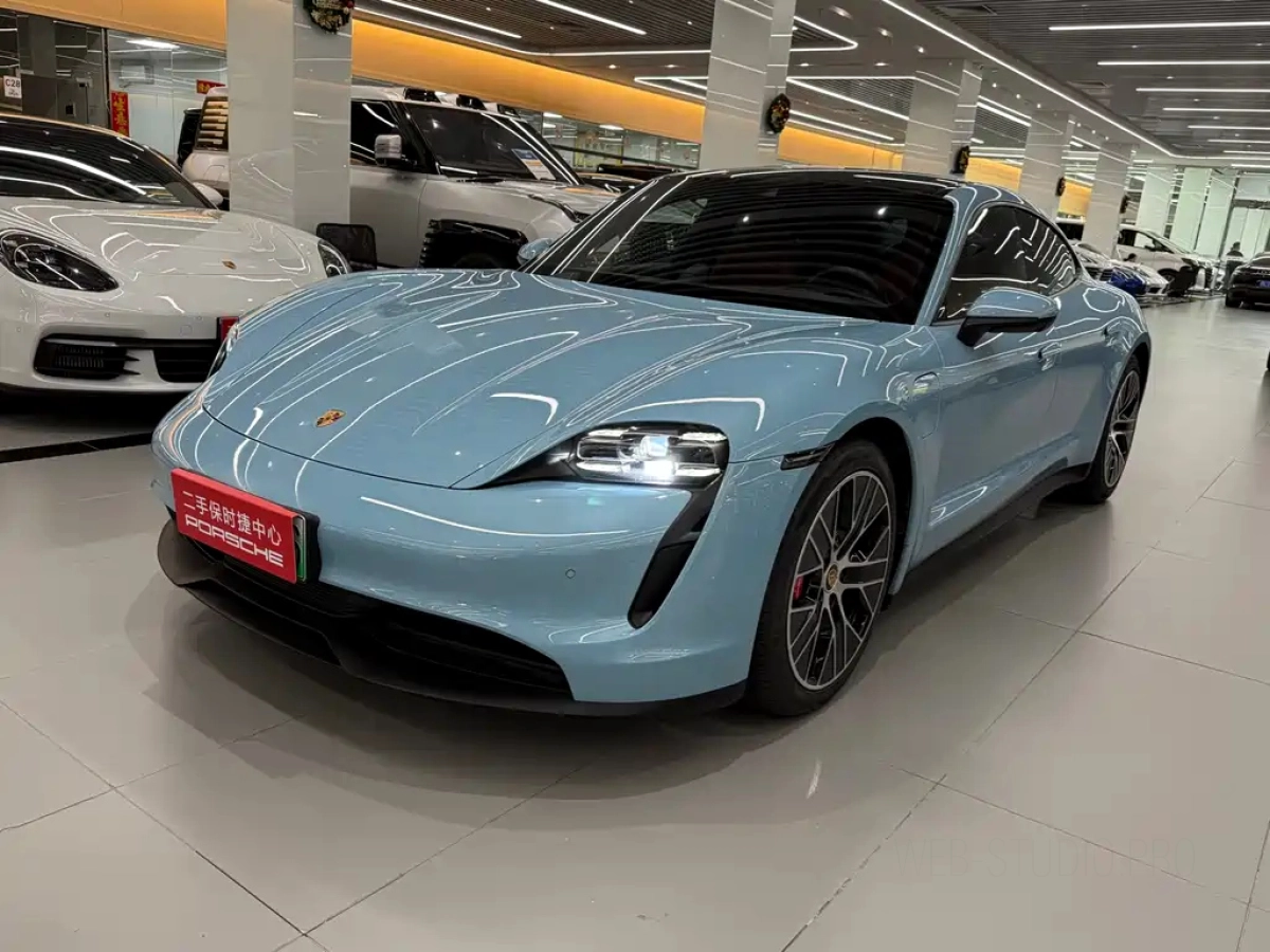 PORSCHE TAYCAN  2021