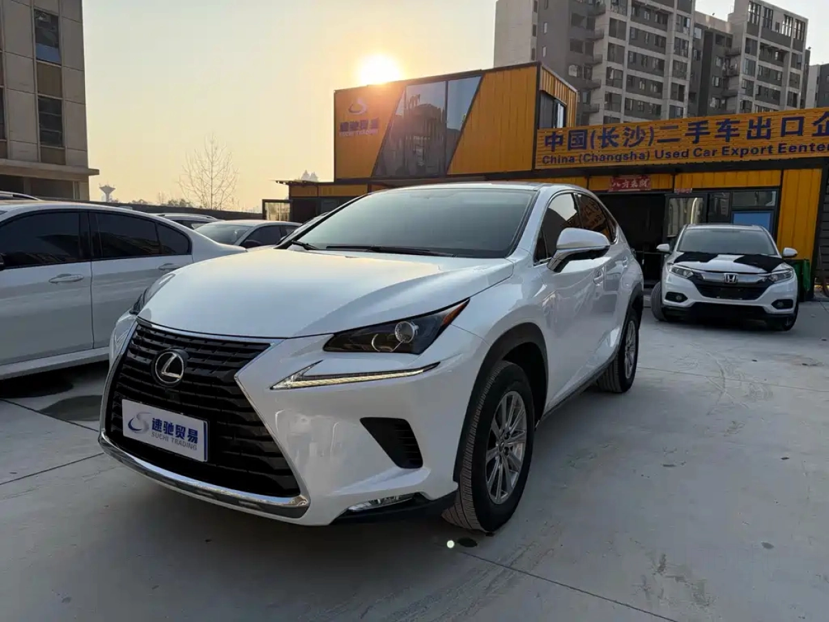 LEXUS NX