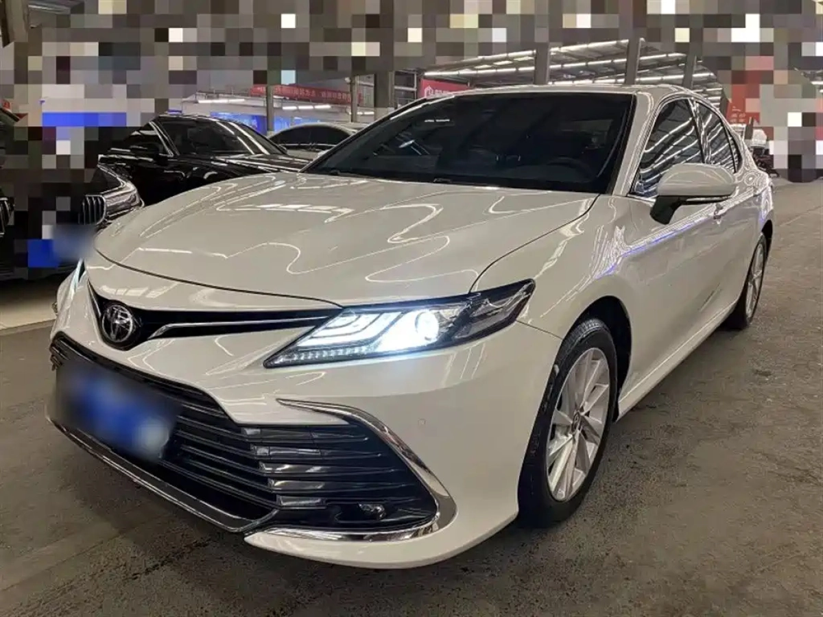 TOYOTA CAMRY