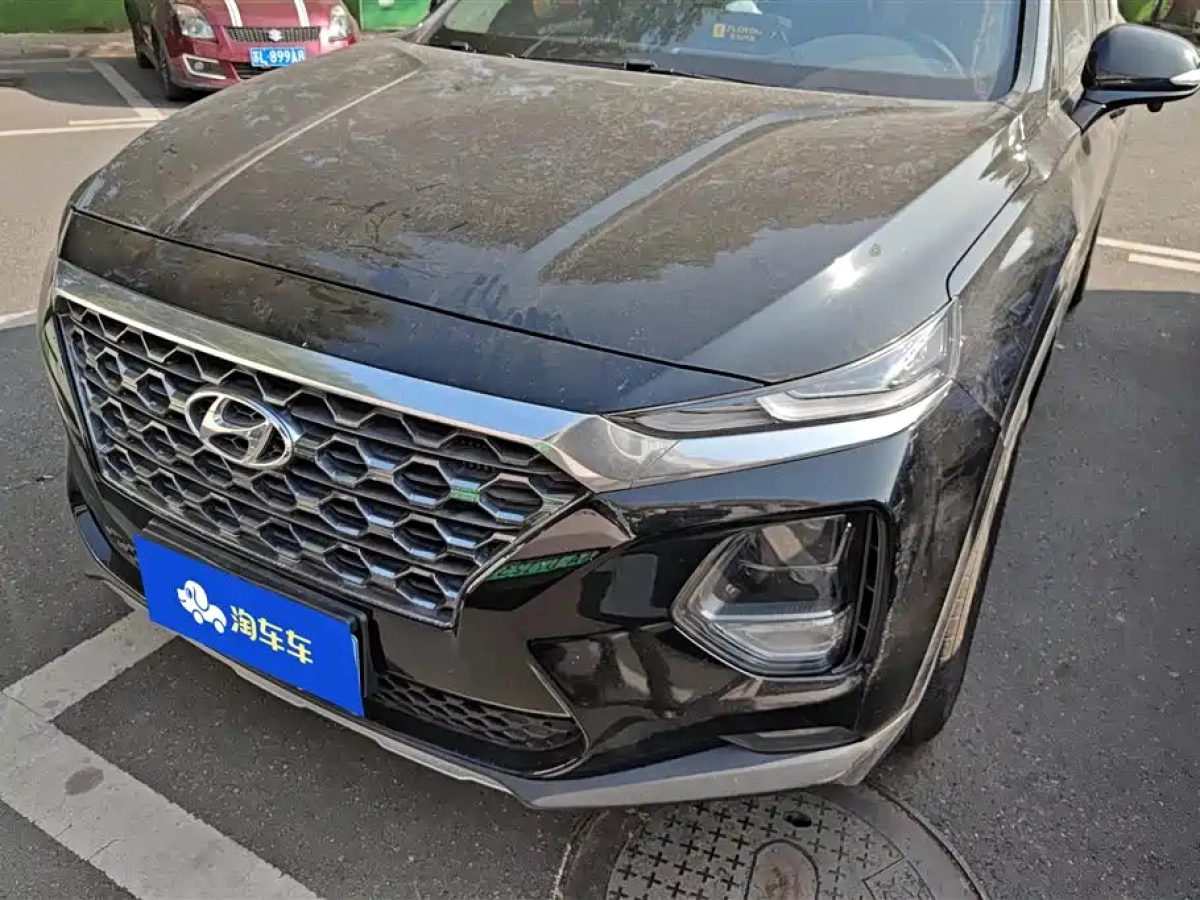 HYUNDAI SANTA FE  2019