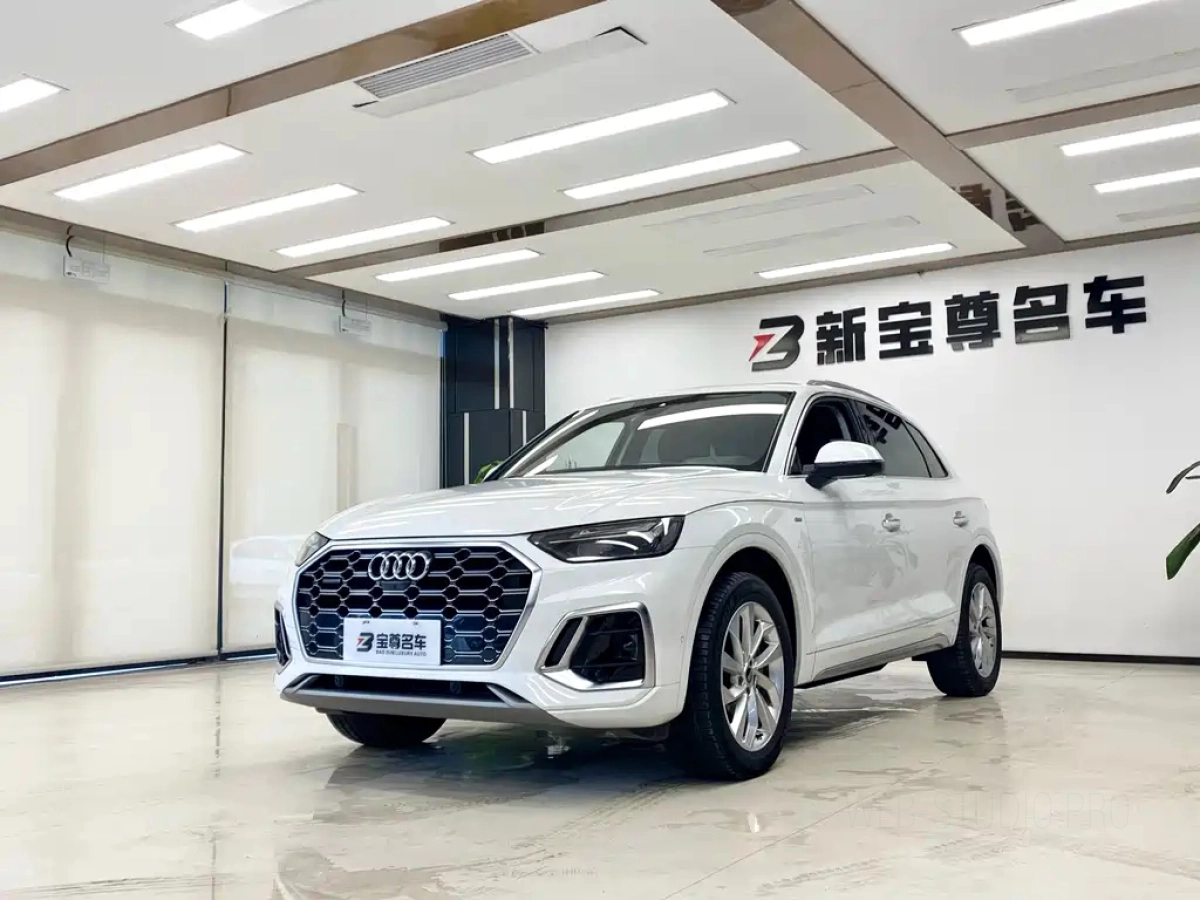 AUDI Q5L  2021