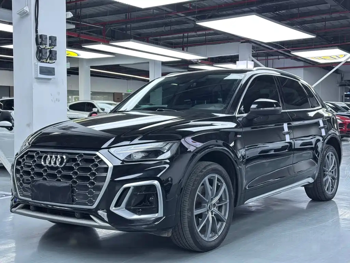 AUDI Q5L  2022