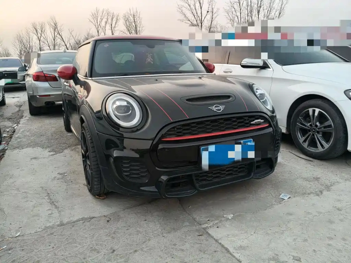 MINI JCW  2019