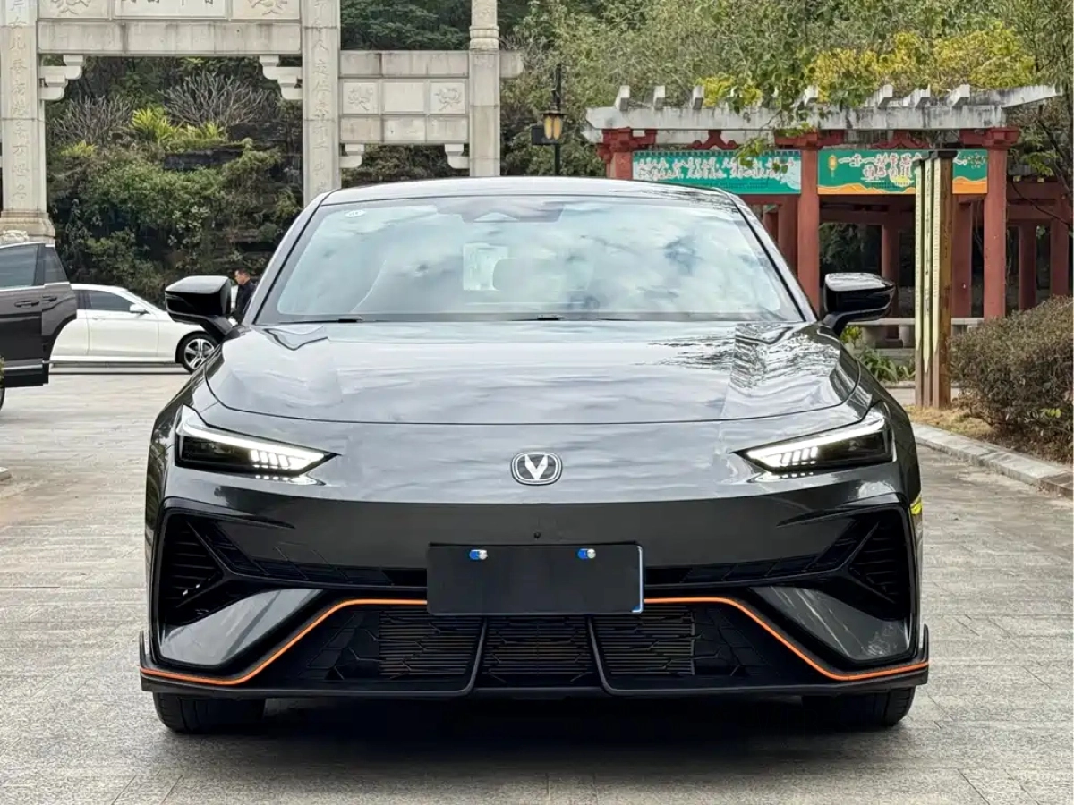CHANGAN UNI-V