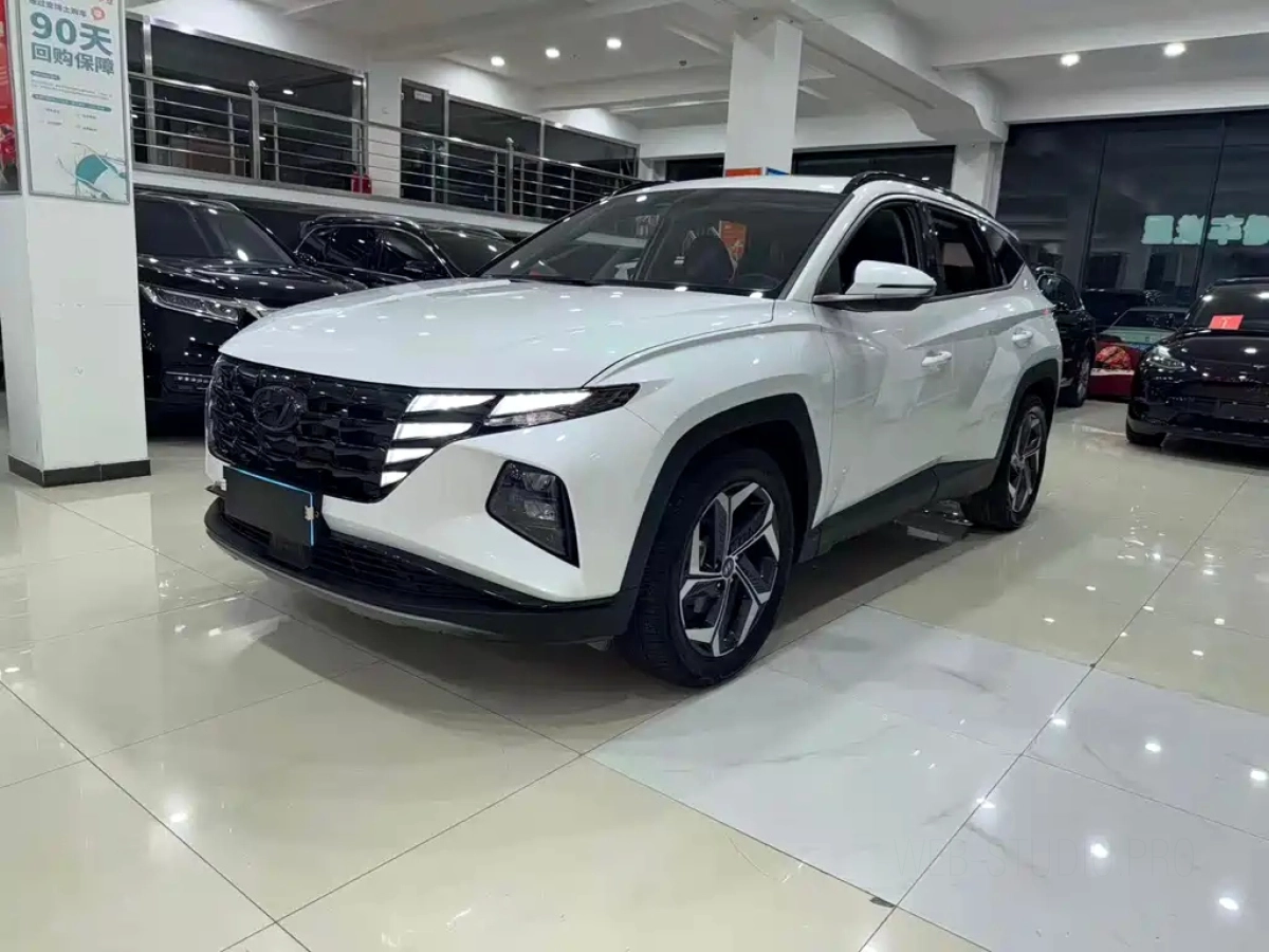 HYUNDAI TUCSON  2023