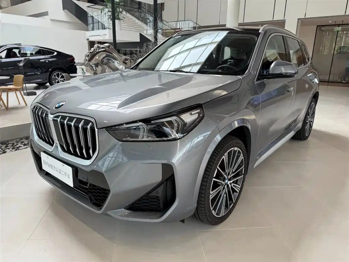 BMW X1  2024