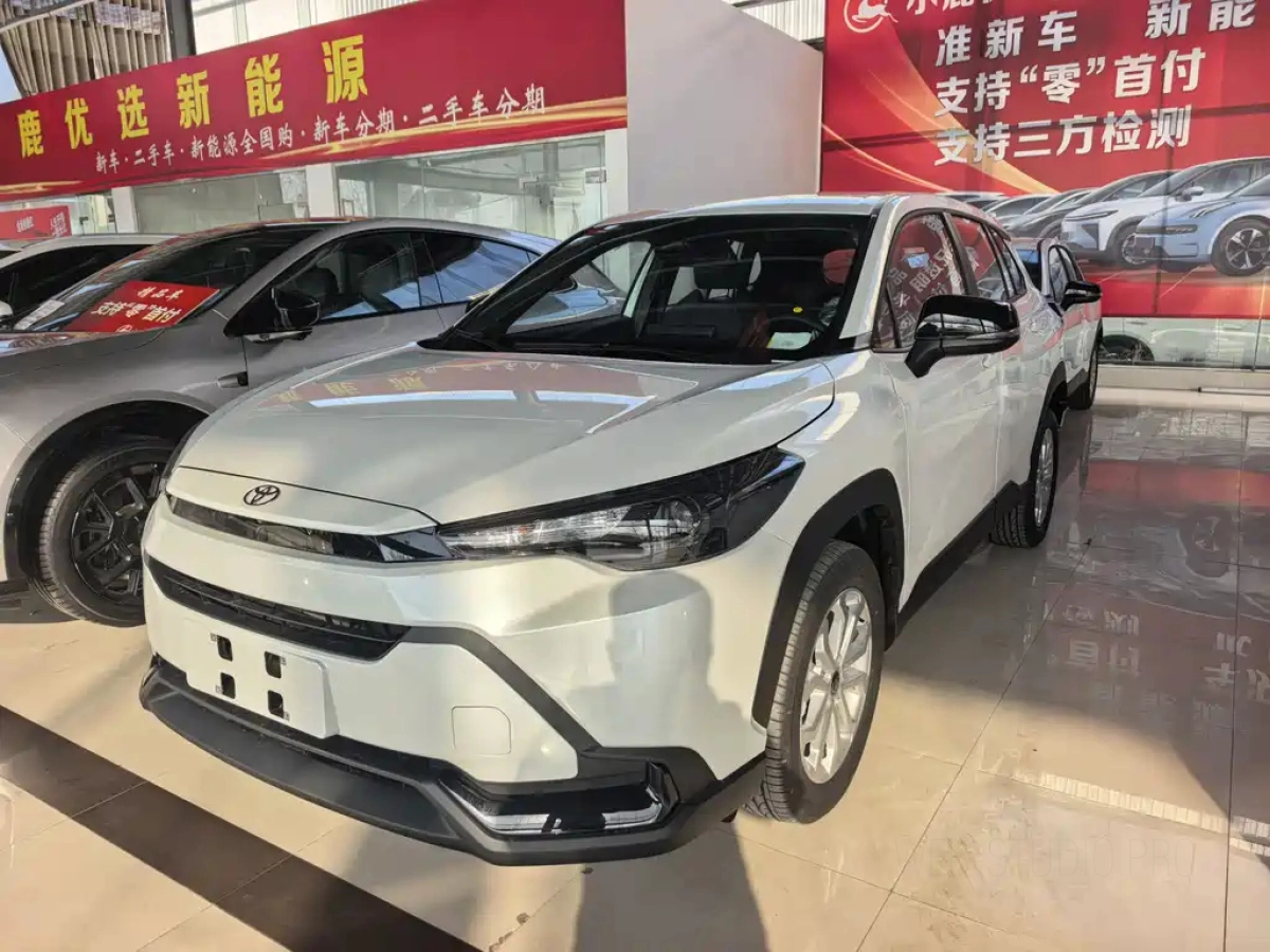 TOYOTA COROLLA CROSS  2026