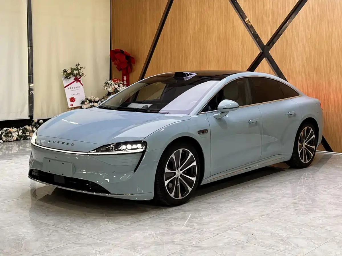 HUAWEI HIMA S7  2025