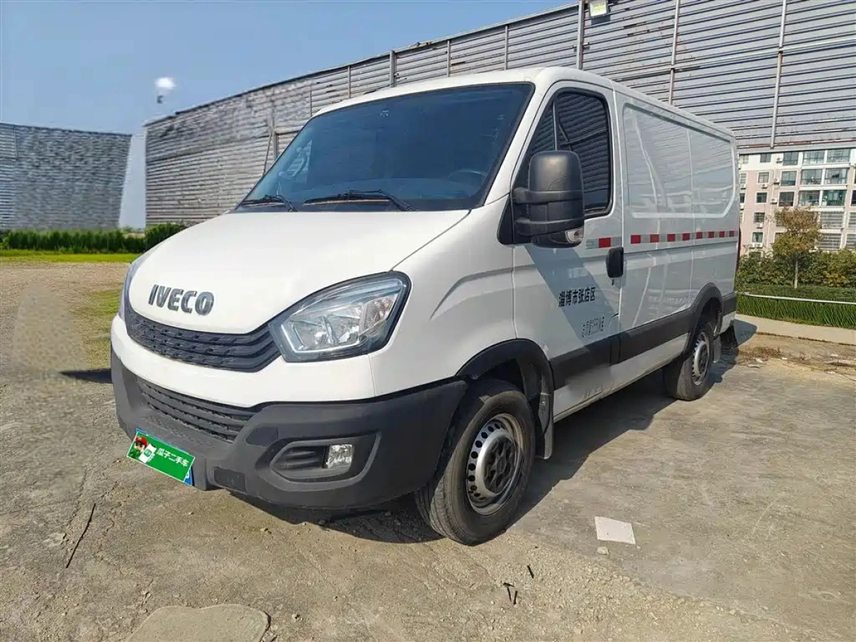 IVECO DAILY  2021
