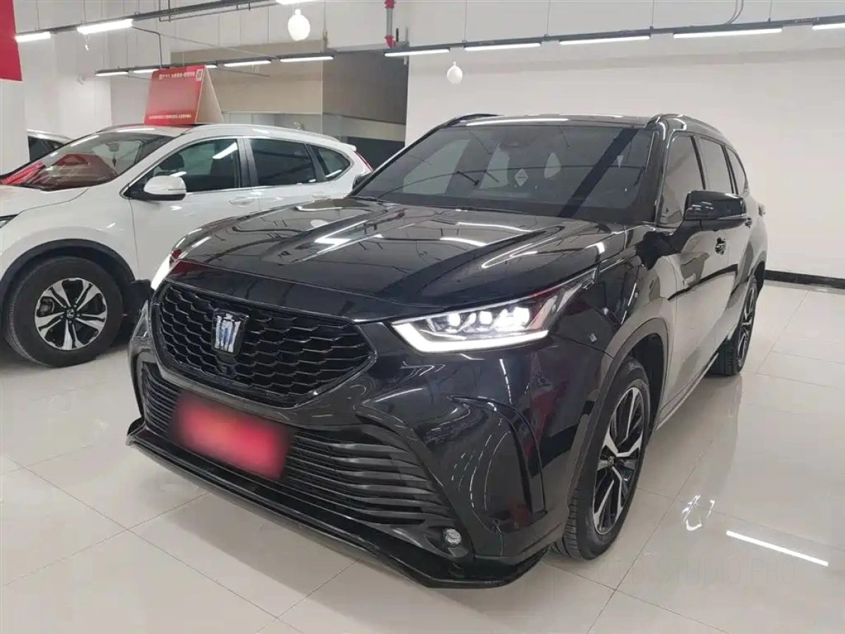 TOYOTA CROWN KLUGER  2023