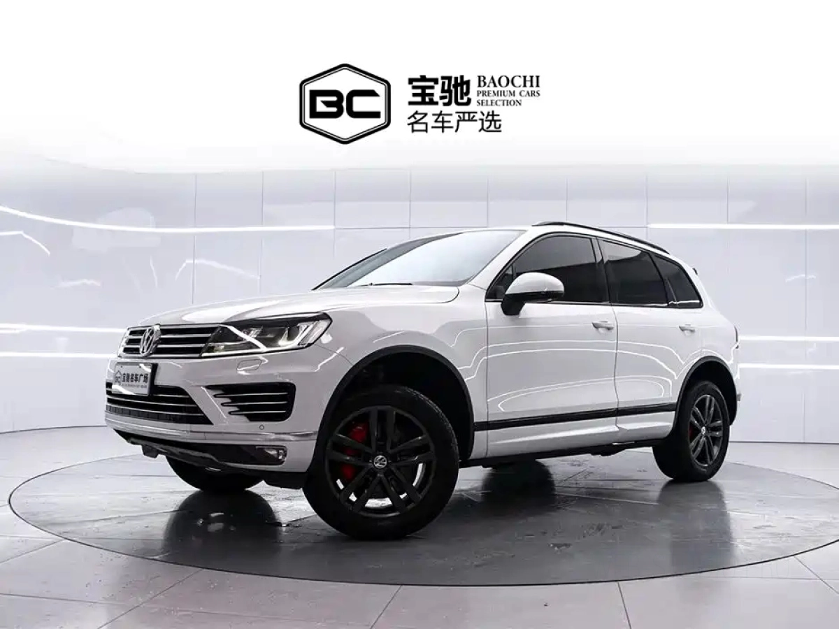 VOLKSWAGEN TOUAREG
