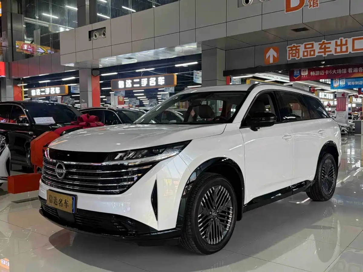 NISSAN PATHFINDER  2024