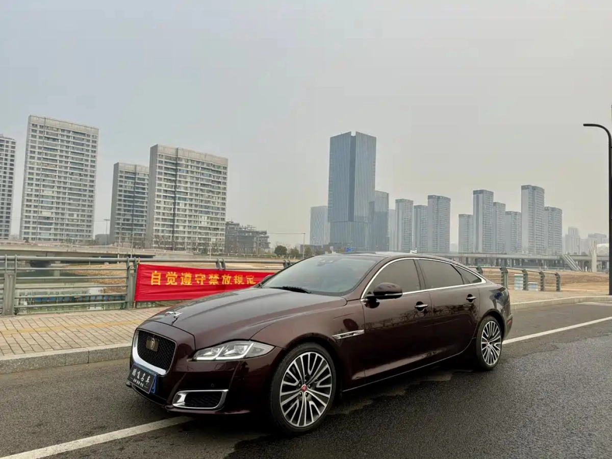 JAGUAR XJ  2019
