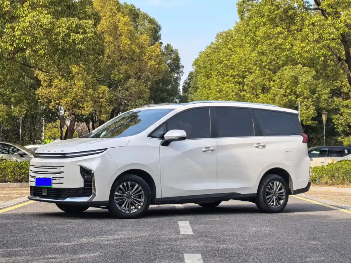 SAIC MAXUS G50 PLUG-IN HYBRID HYBRID  2025