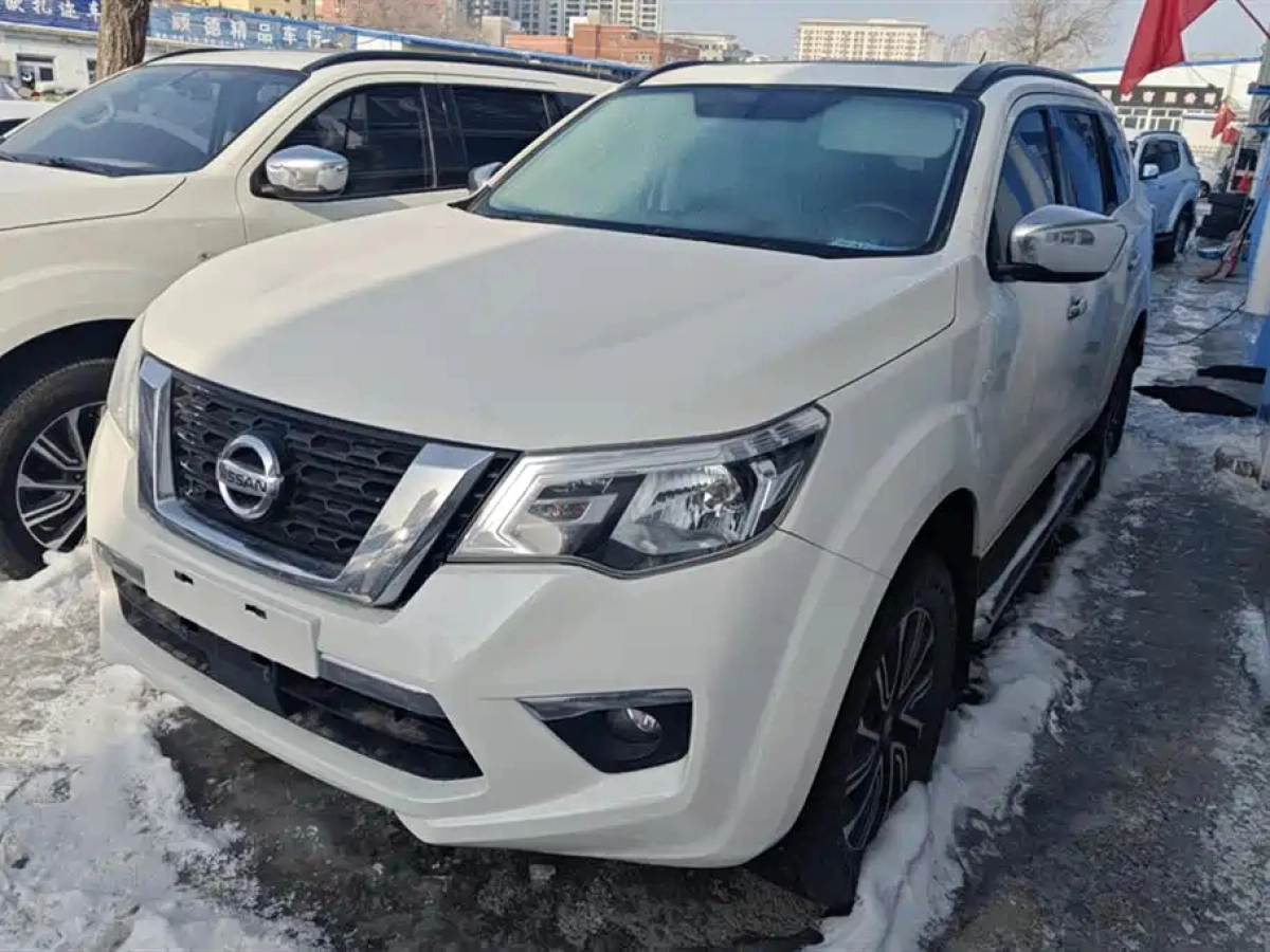 NISSAN TERRA