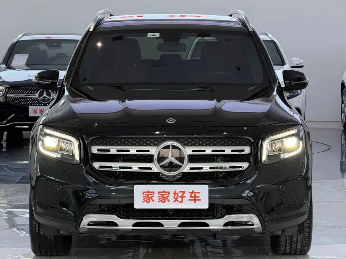 MERCEDES-BENZ GLB