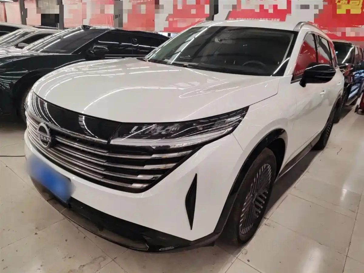 NISSAN PATHFINDER  2024