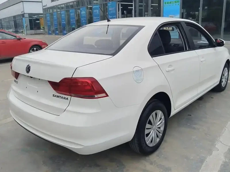 VOLKSWAGEN SANTANA